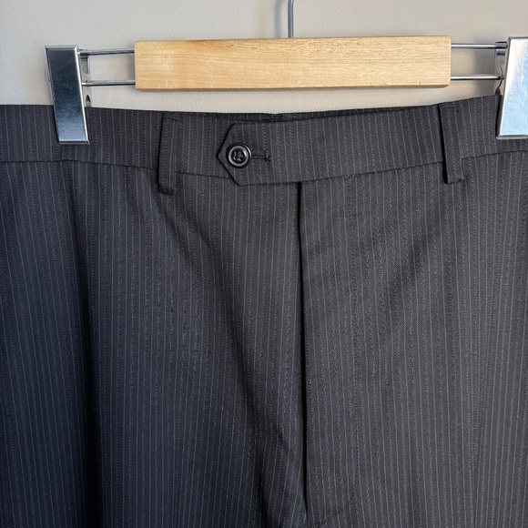 Haggar Men's Pin Striped Business Dress Trouser Pant Black Size May Be Altered - Picture 5 of 12